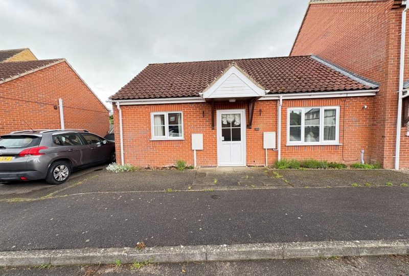 Conlie Close, Alford