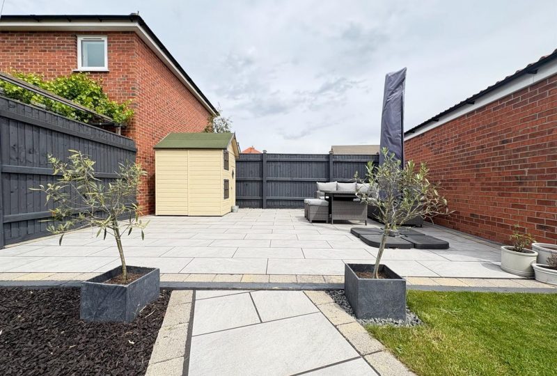 Holly Crescent, Louth