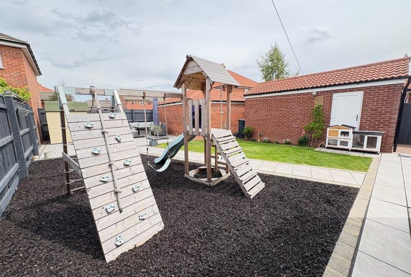 Holly Crescent, Louth