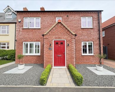 /var/www/tes-property.co.uk/public/uploads/244938-iujQRmb4YUq4p0Pr-JVX_A.jpg