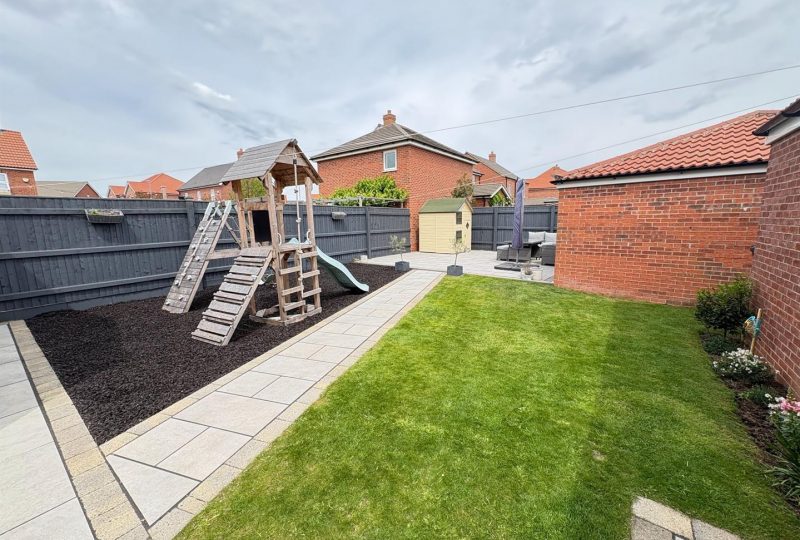 Holly Crescent, Louth