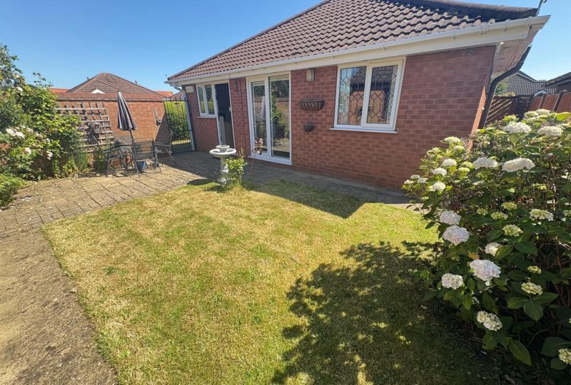 Picksley Crescent, Holton-Le-Clay