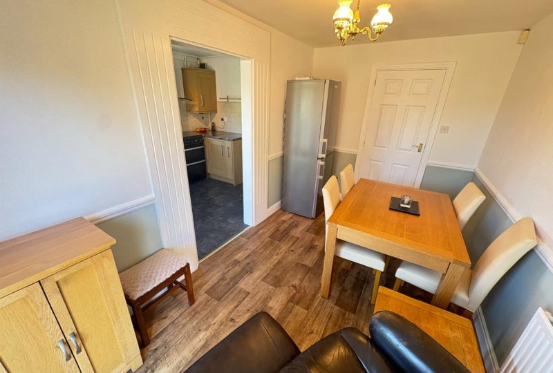Picksley Crescent, Holton-Le-Clay