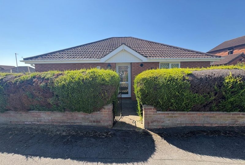 Picksley Crescent, Holton-Le-Clay