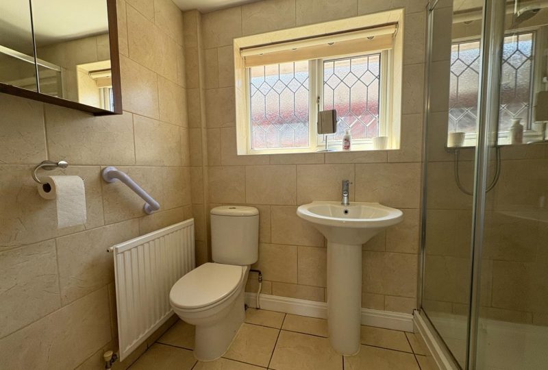 Picksley Crescent, Holton-Le-Clay