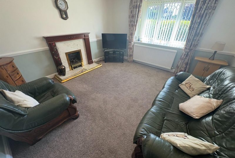 Picksley Crescent, Holton-Le-Clay