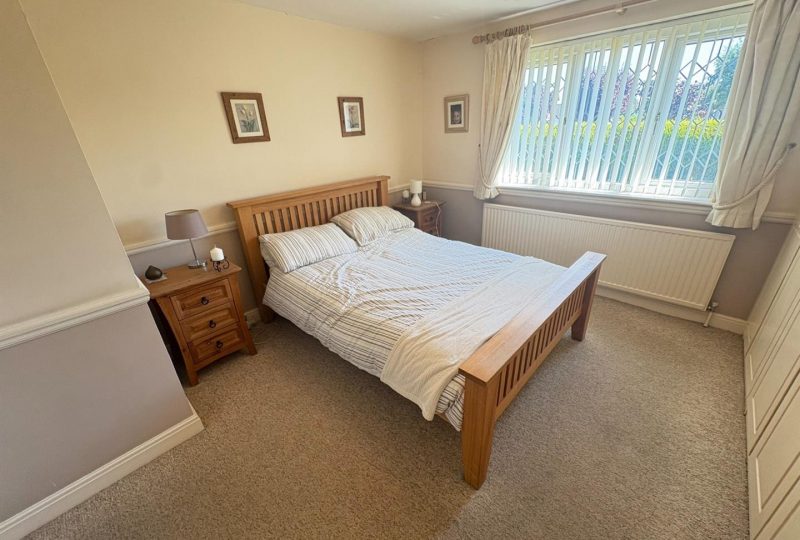 Picksley Crescent, Holton-Le-Clay