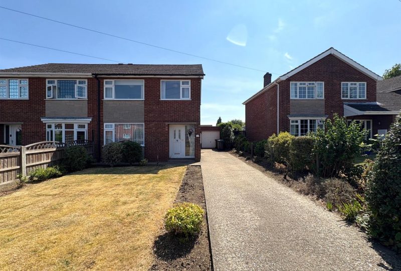 Andrews Close, Louth