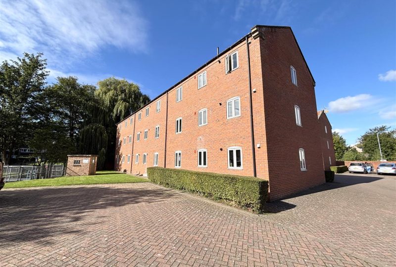 Forlander Place, Louth, LN11