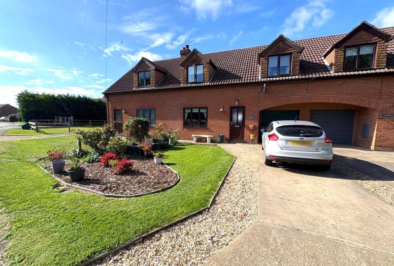 Main Road, Covenham St. Bartholomew, Louth, LN11 0PF