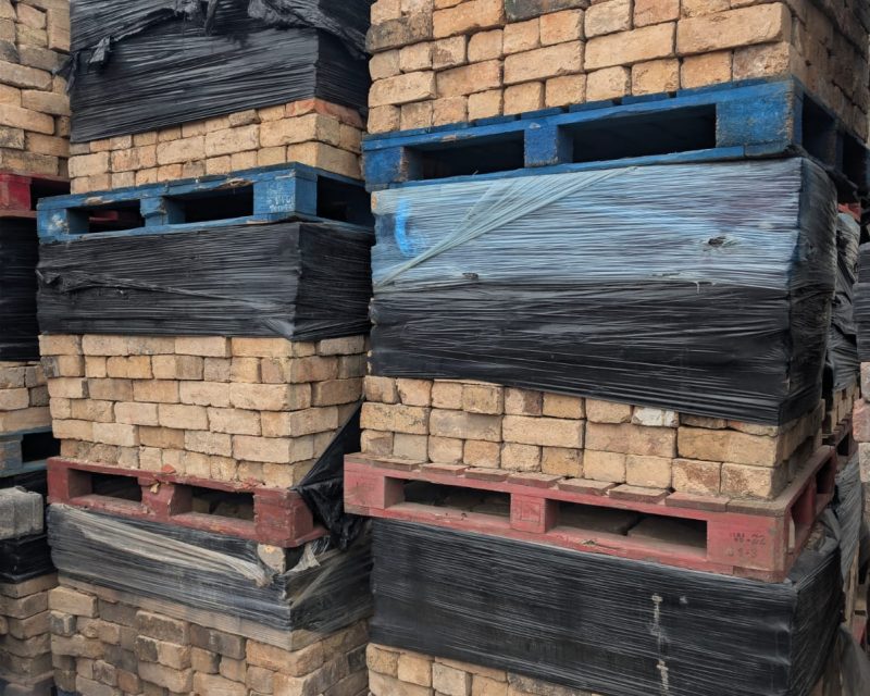 Langworth Yellow Bricks