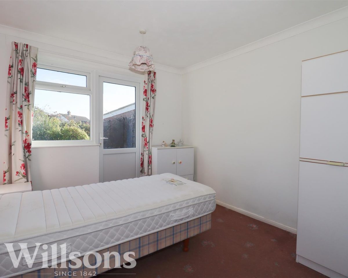 Golf Road, Mablethorpe