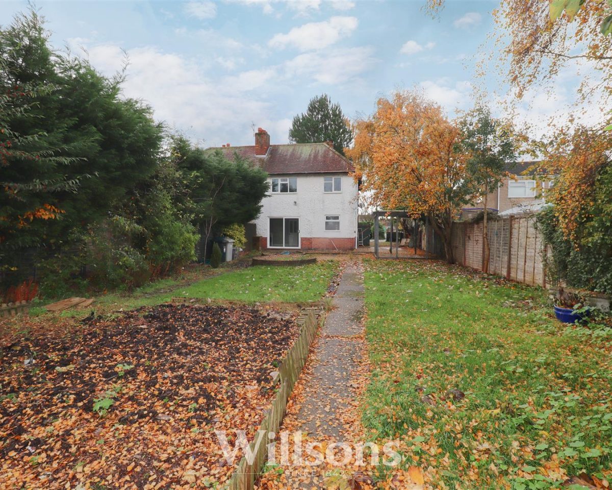 Christopher Road, Alford