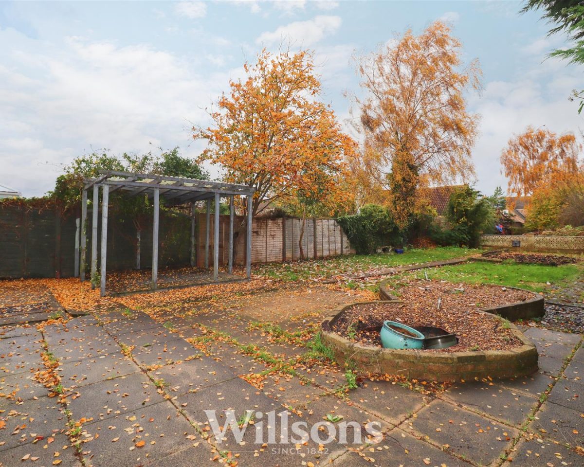 Christopher Road, Alford