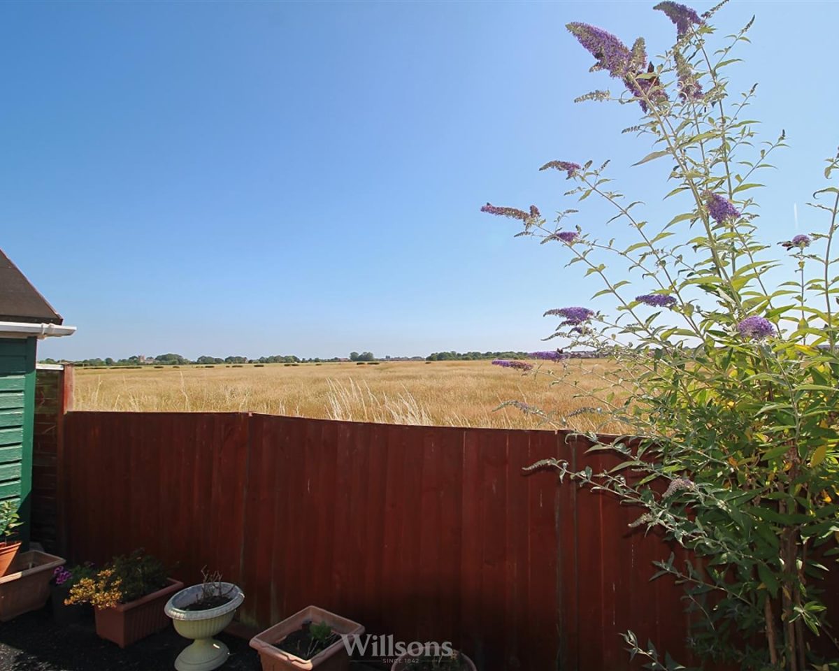 Finisterre Avenue, Skegness