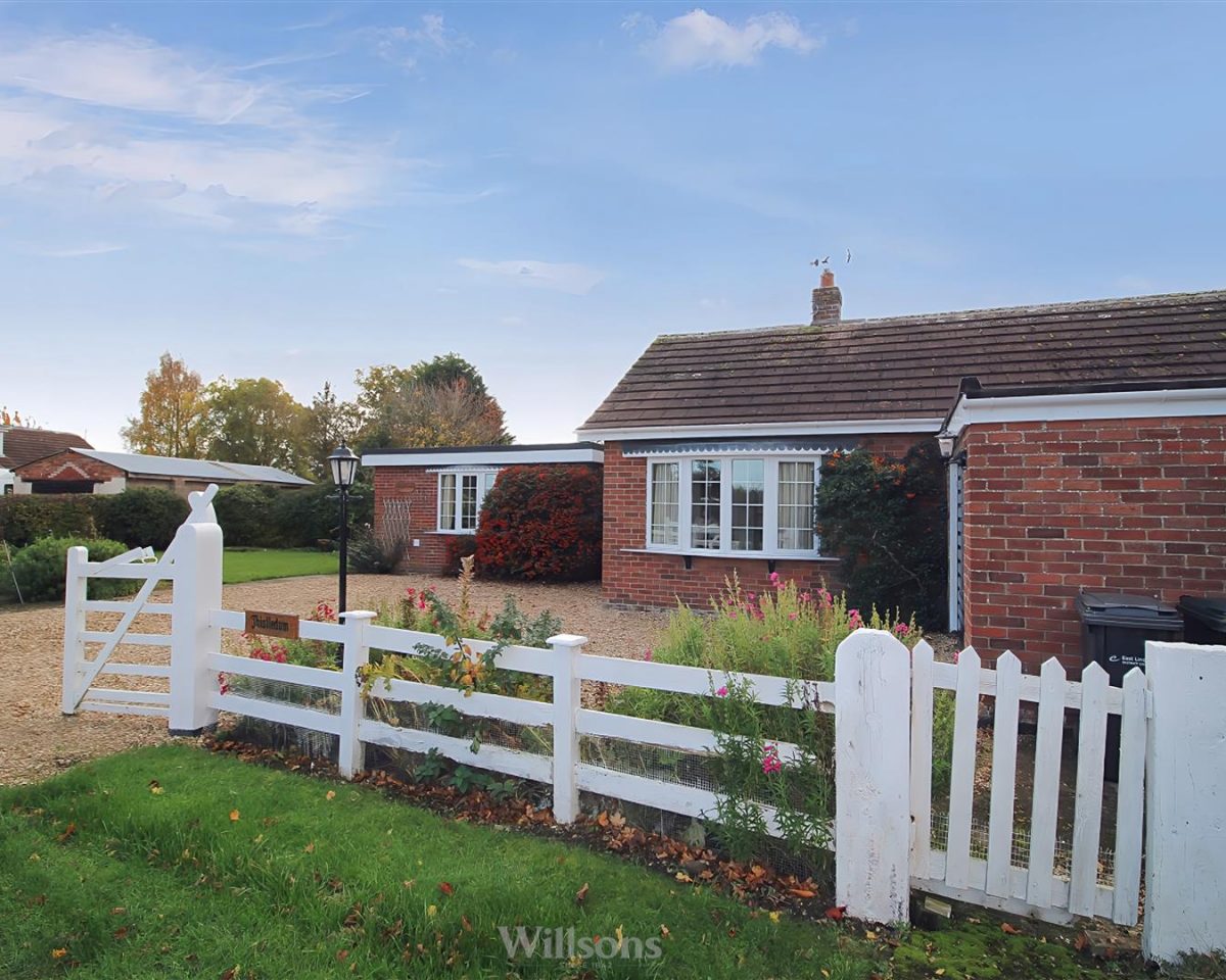 Summer Gates Lane, Bratoft, Skegness