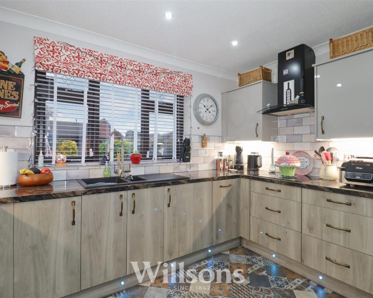 Honeysuckle Close, Sutton-On-Sea, Mablethorpe