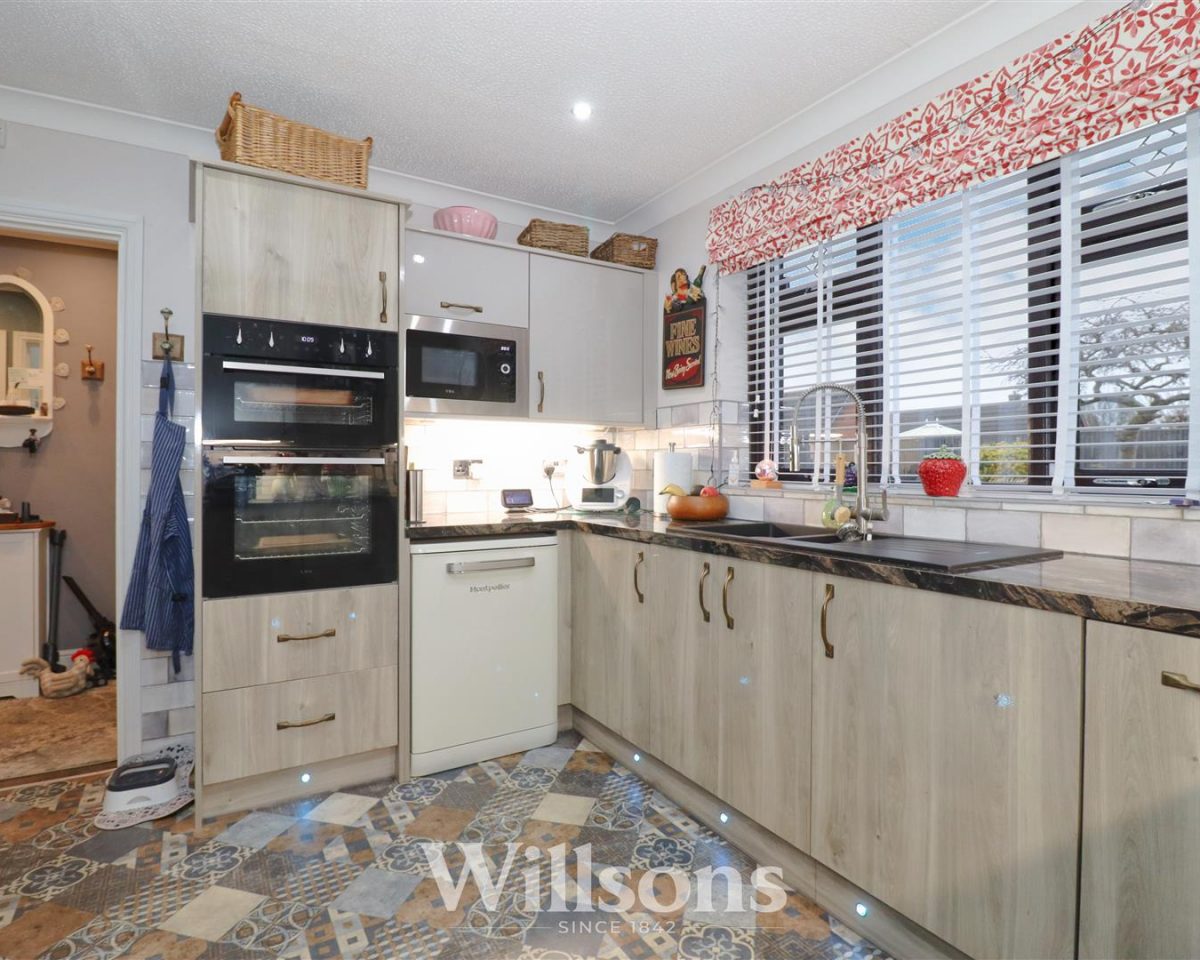 Honeysuckle Close, Sutton-On-Sea, Mablethorpe