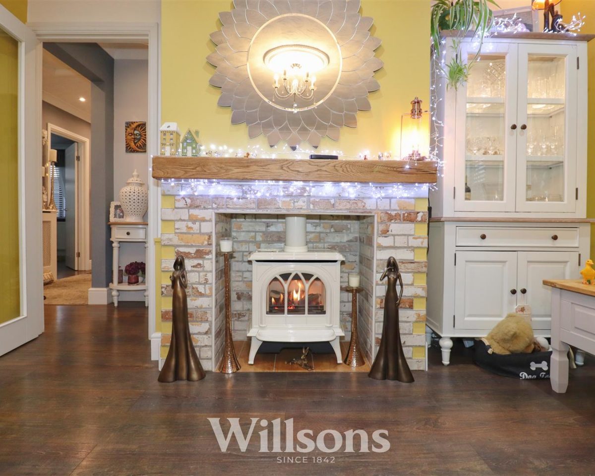 Honeysuckle Close, Sutton-On-Sea, Mablethorpe