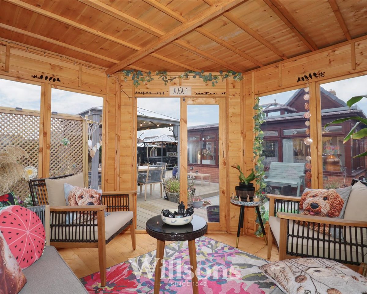 Honeysuckle Close, Sutton-On-Sea, Mablethorpe