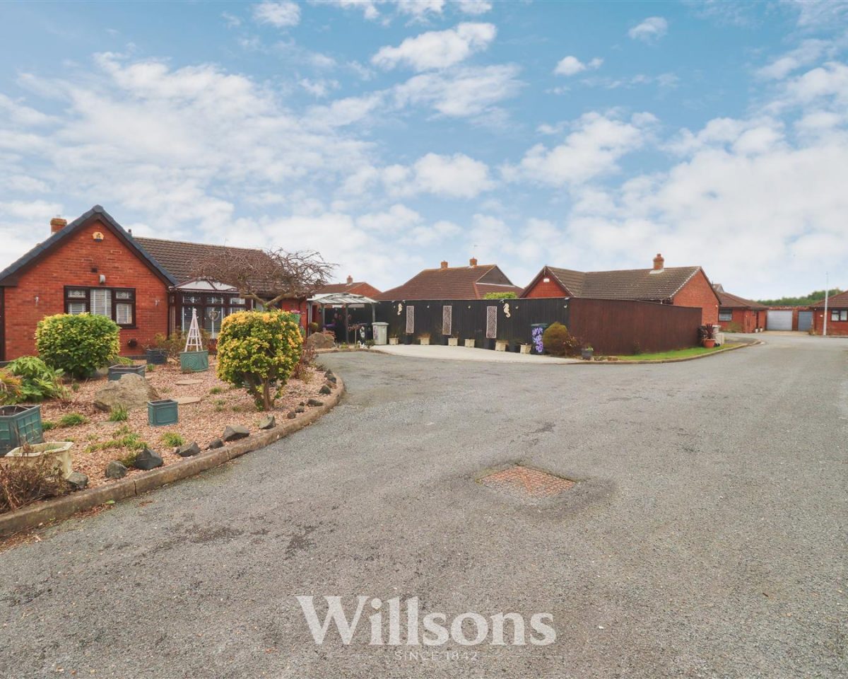 Honeysuckle Close, Sutton-On-Sea, Mablethorpe