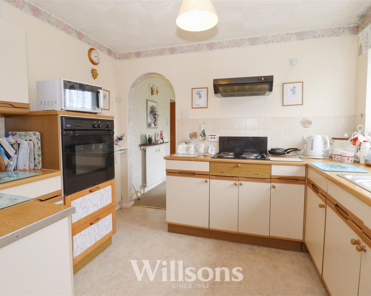 Robinson Avenue, Alford