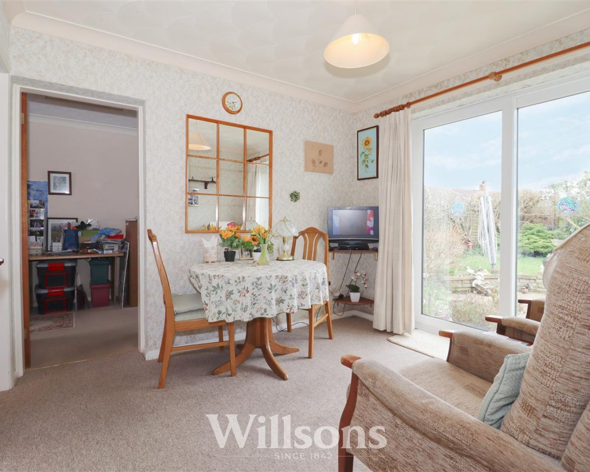 Robinson Avenue, Alford