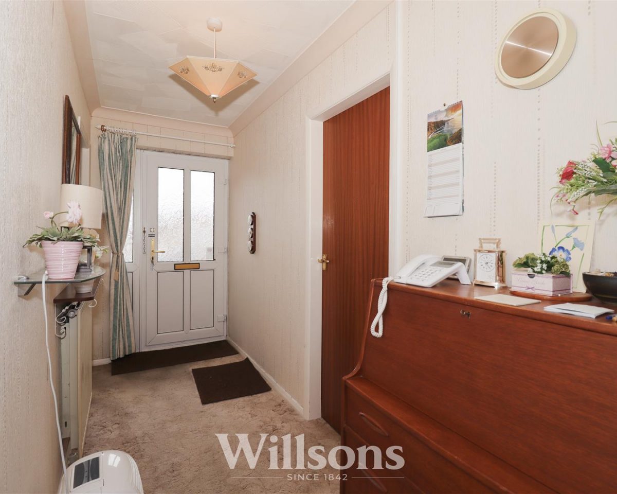 Robinson Avenue, Alford