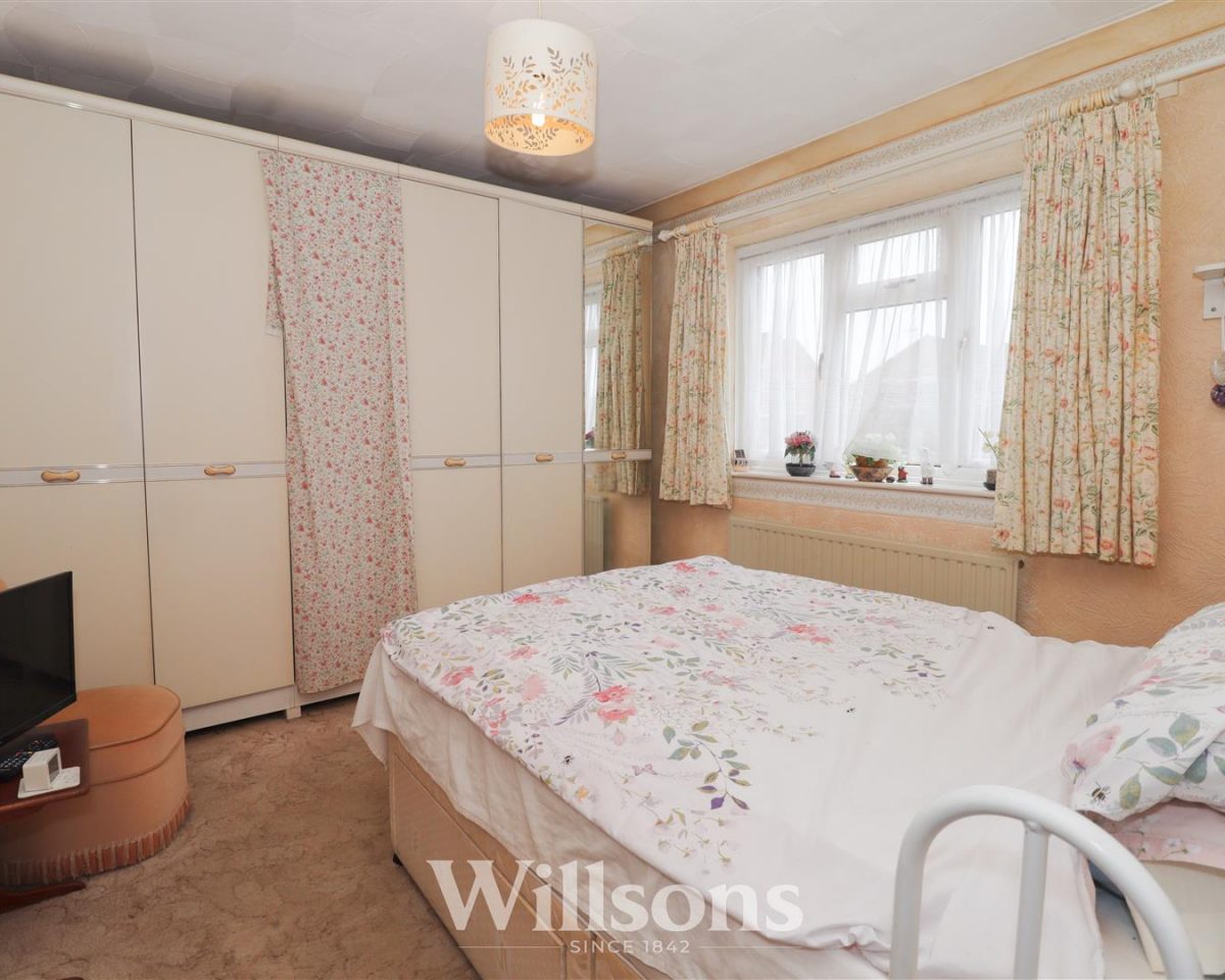 Robinson Avenue, Alford