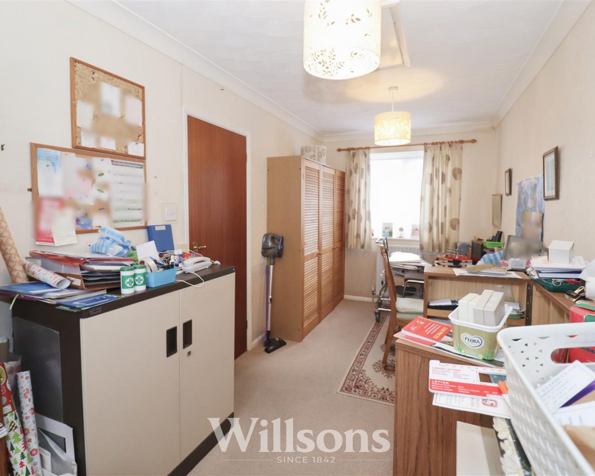 Robinson Avenue, Alford