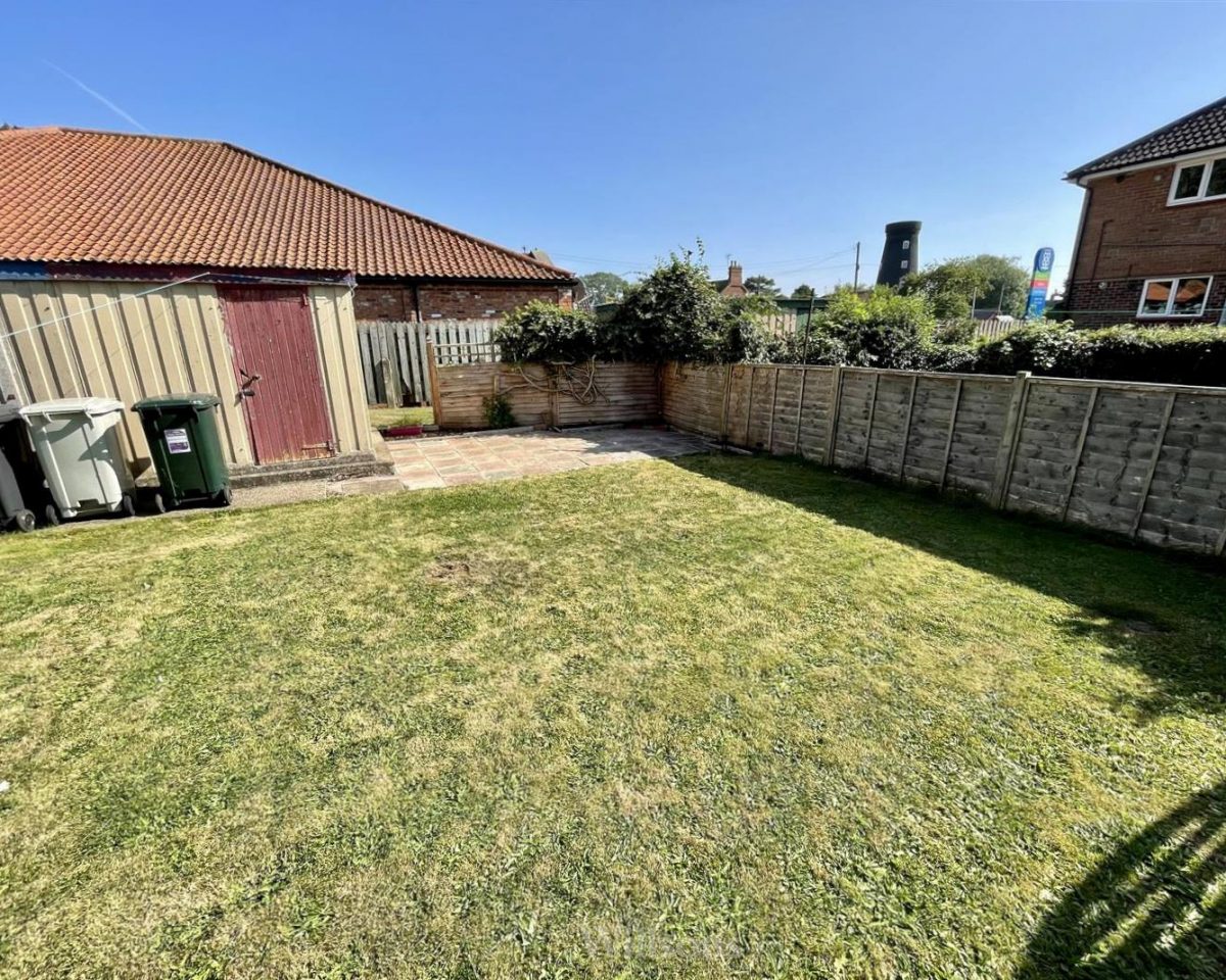 Market Close, Burgh Le Marsh