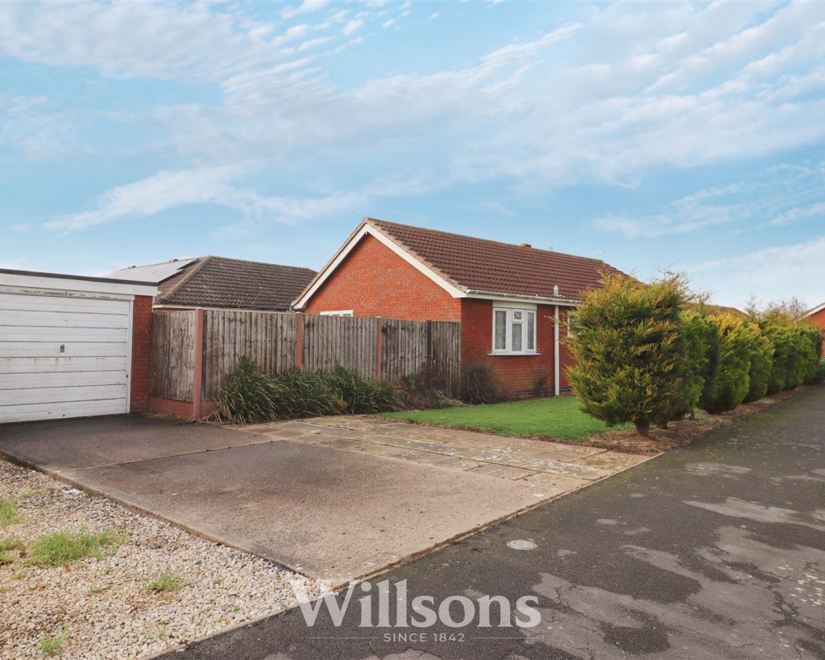 Masefield Drive, Sandilands, Sutton on Sea