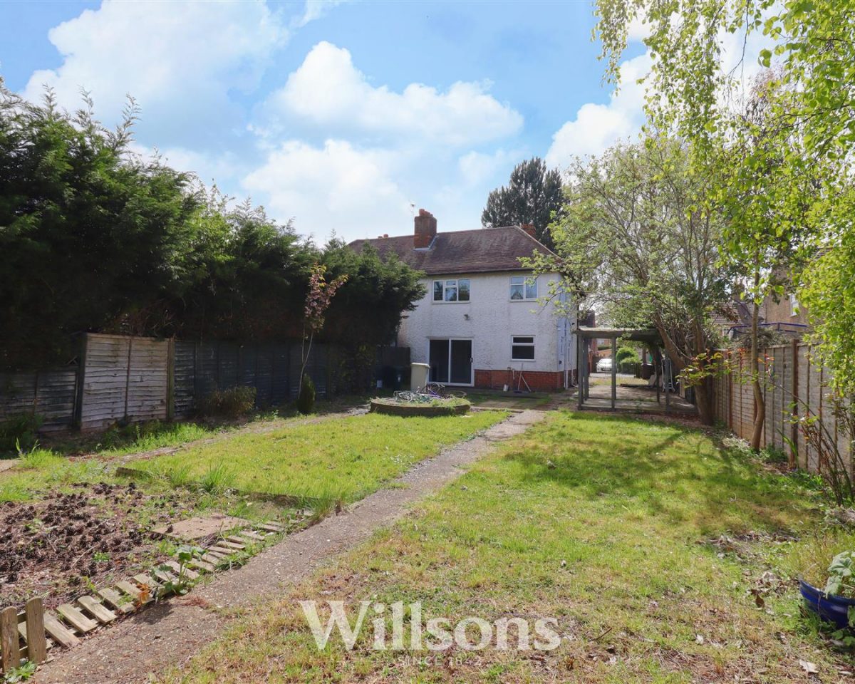 Christopher Road, Alford