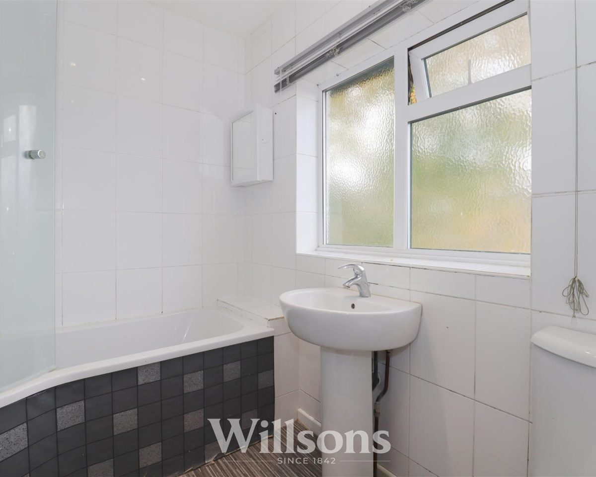 Christopher Road, Alford