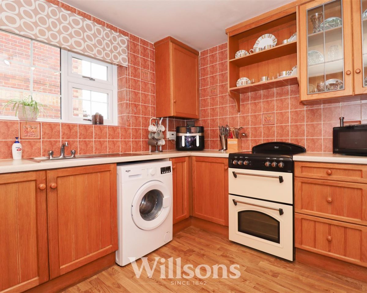 Holywell Road, Alford