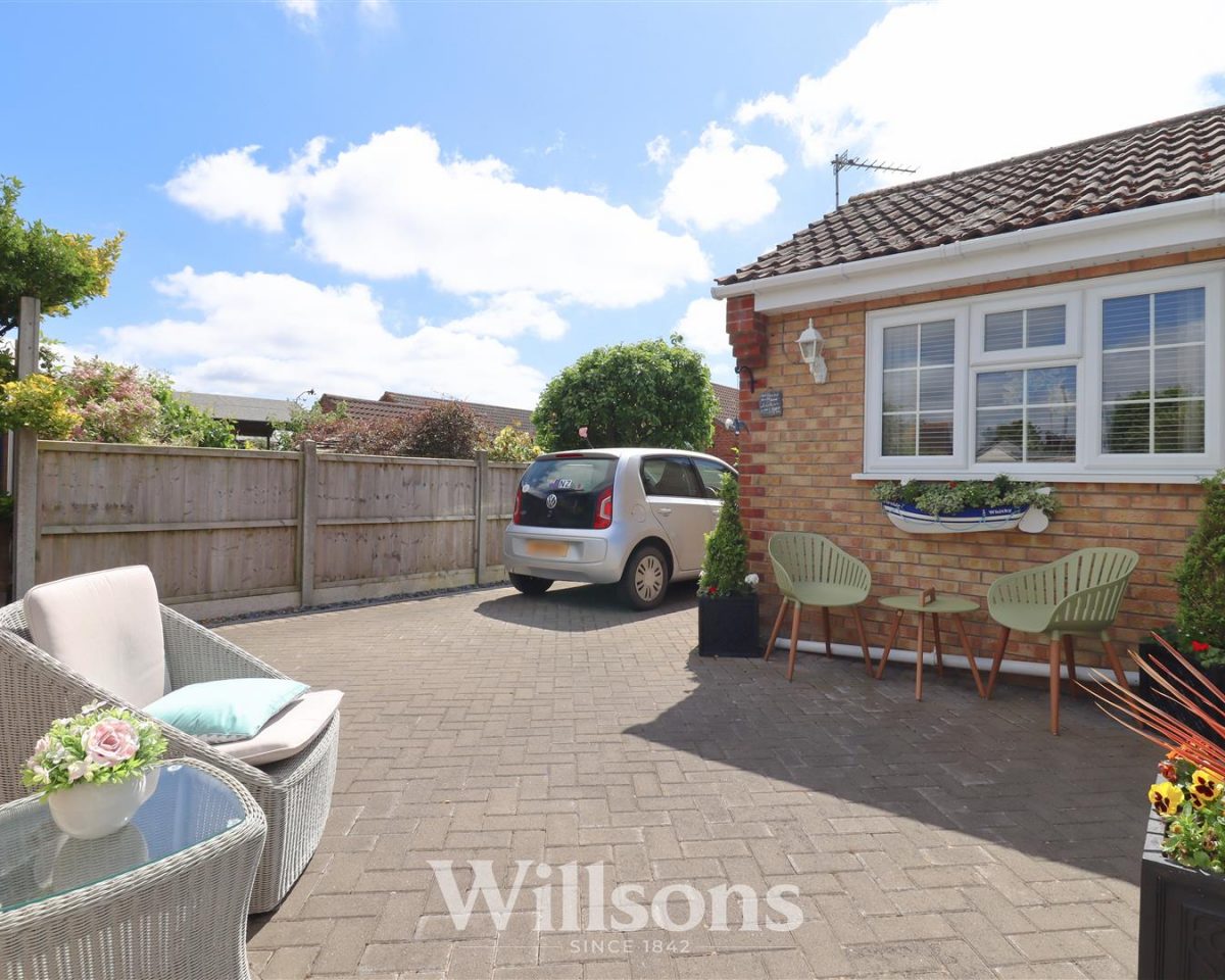 Holywell Road, Alford