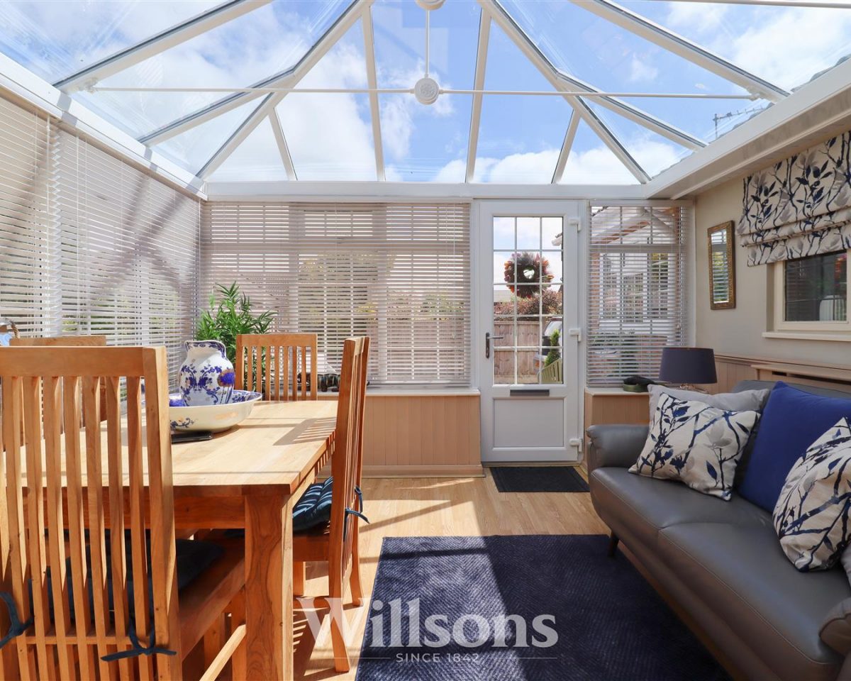 Holywell Road, Alford