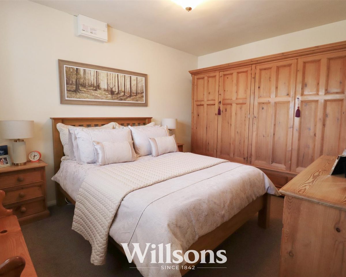 Holywell Road, Alford