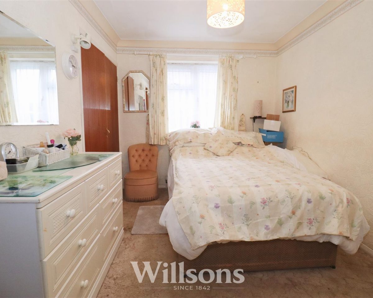 Robinson Avenue, Alford