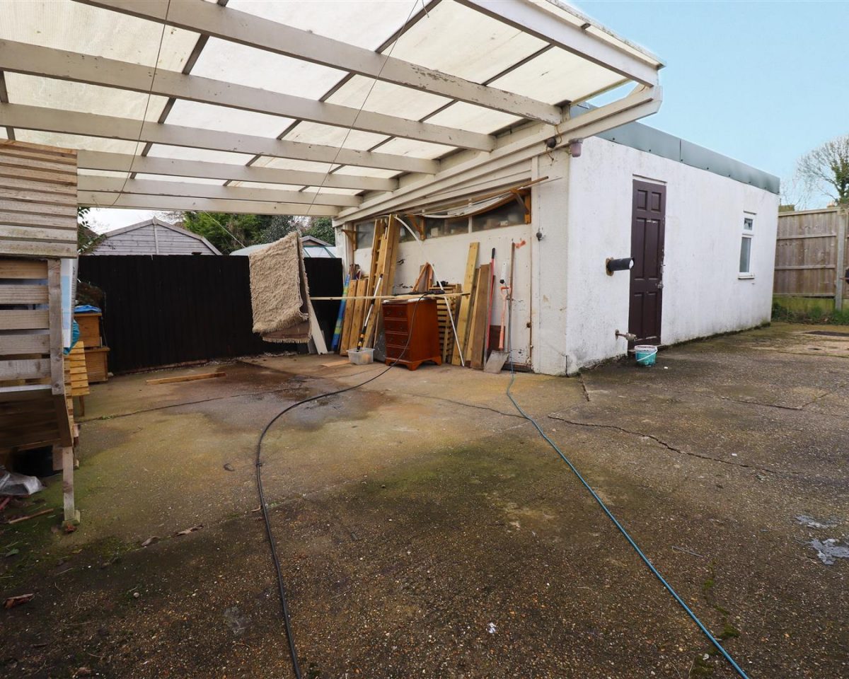 Hamilton Road, Alford