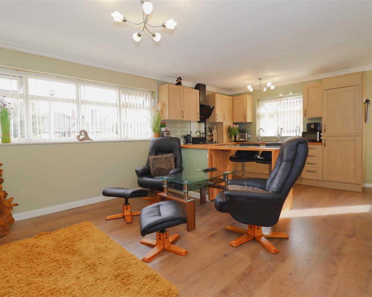 Hamilton Road, Alford