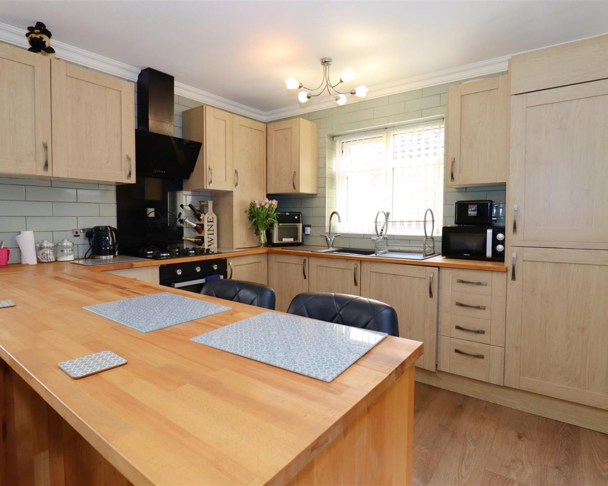 Hamilton Road, Alford