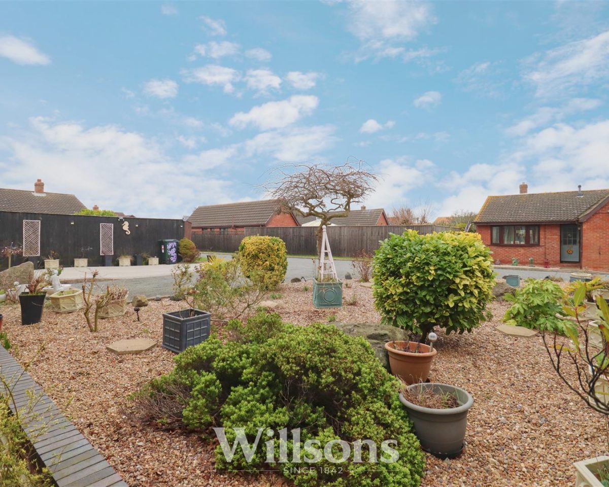 Honeysuckle Close, Sutton-On-Sea, Mablethorpe