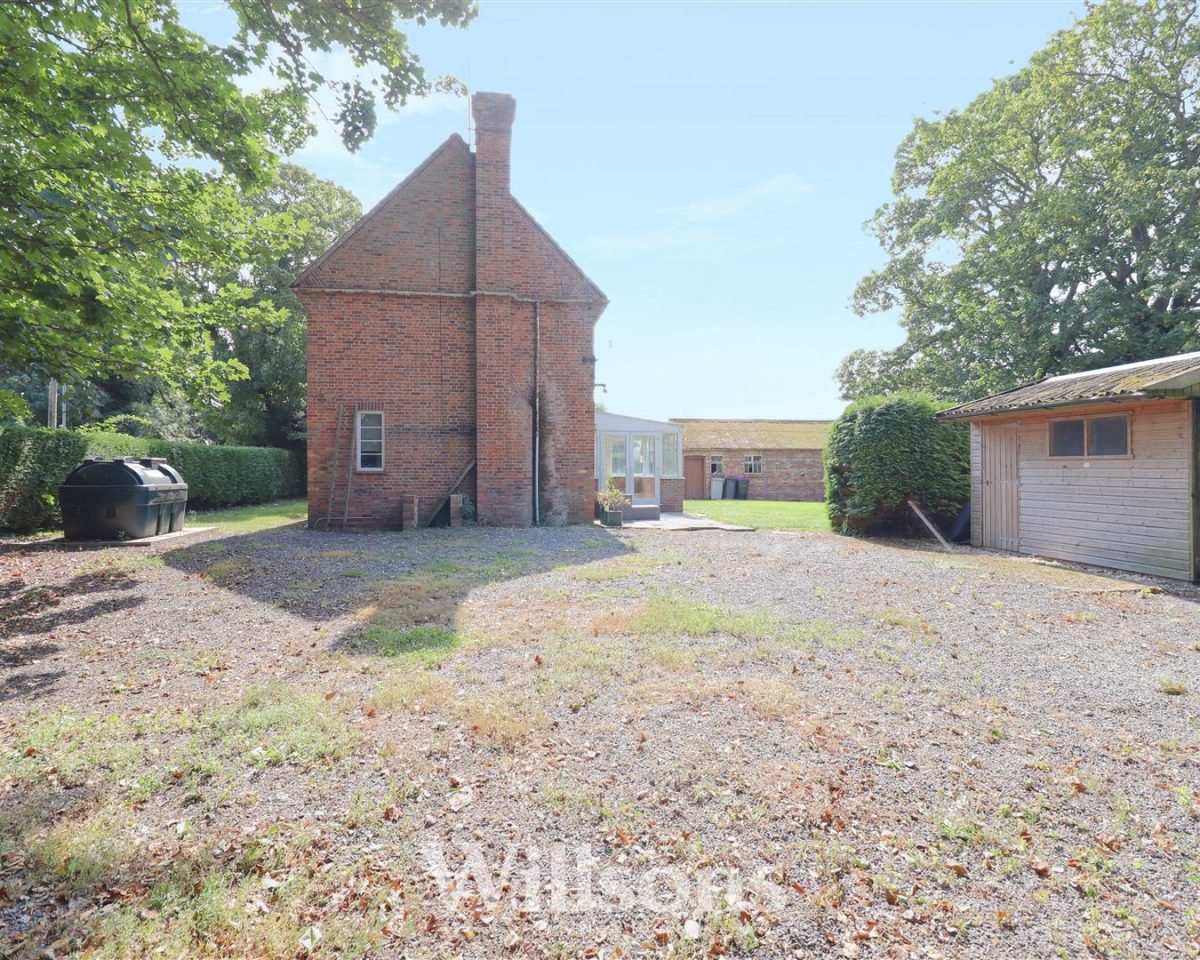 Main Street, Gayton Le Marsh