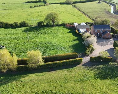 /var/www/willsons-property.co.uk/public/uploads/230774-YmH6KkTJEUagBZ5rjUZPJw.jpg