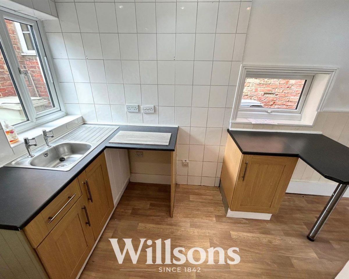 High Street, Hogsthorpe