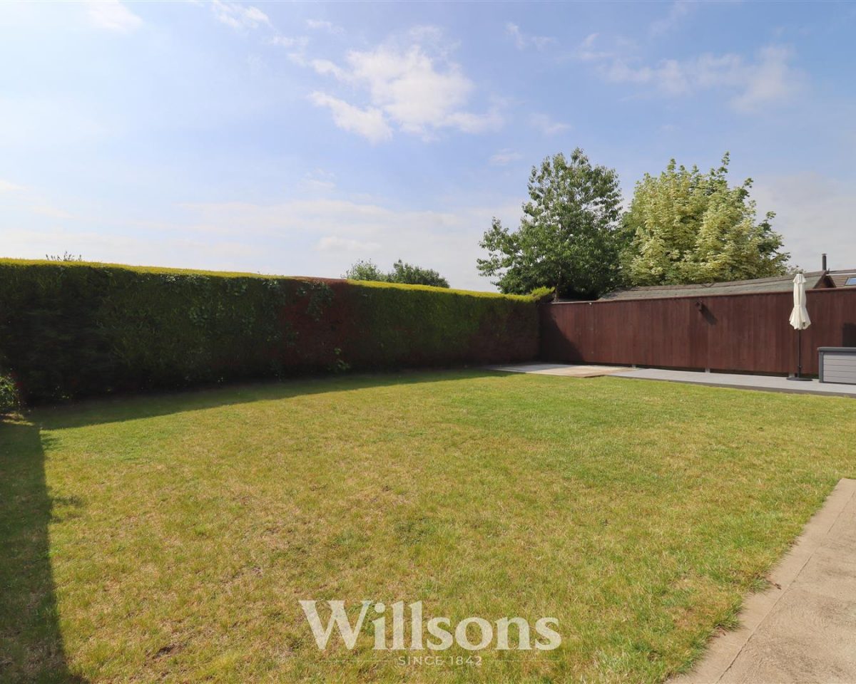 Dixon Drive, Alford