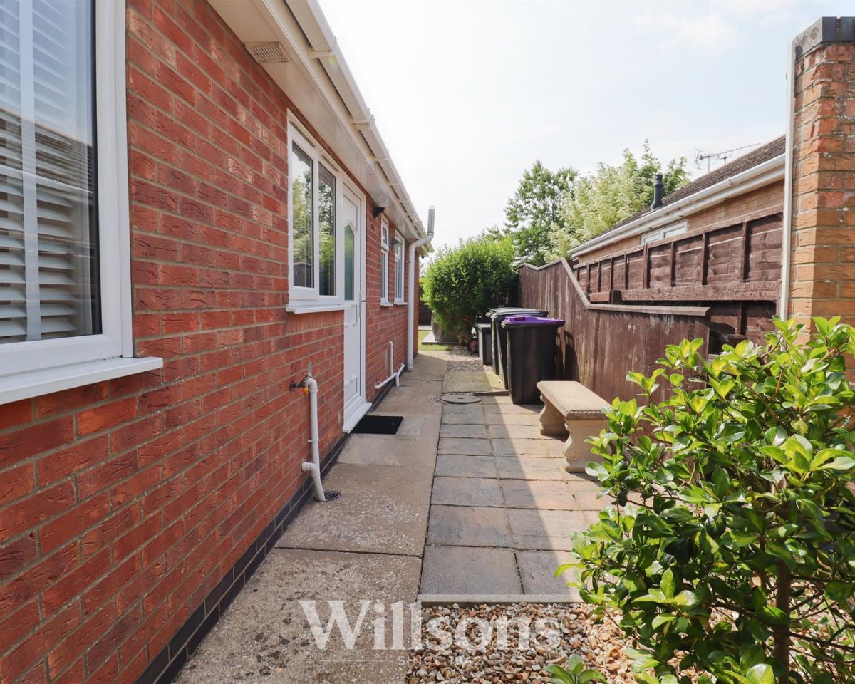 Dixon Drive, Alford