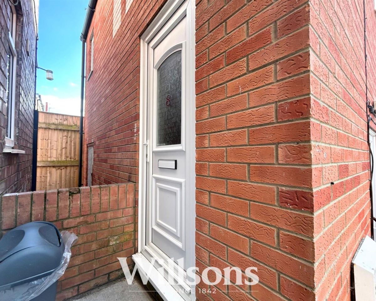 90 Drummond Road, Skegness