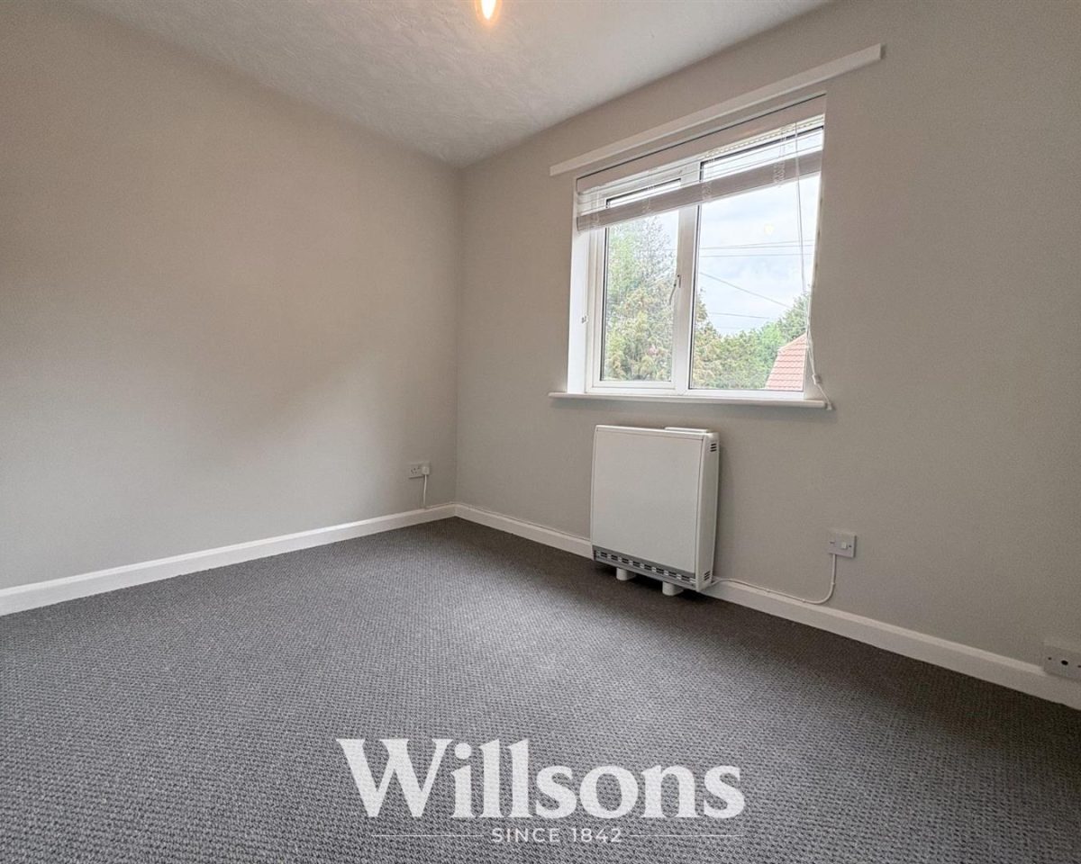 90 Drummond Road, Skegness